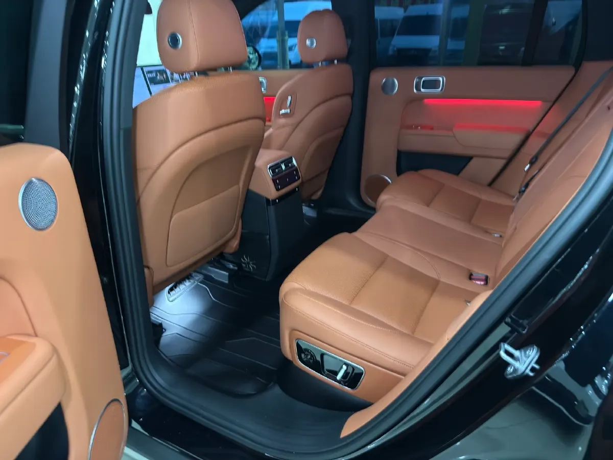 2024 Li L8 Range Extended 154HP REEV 42.8KWH,autocango,china used car exporter,china ev exporter,chinese used car exporter,chinese used ev exporter