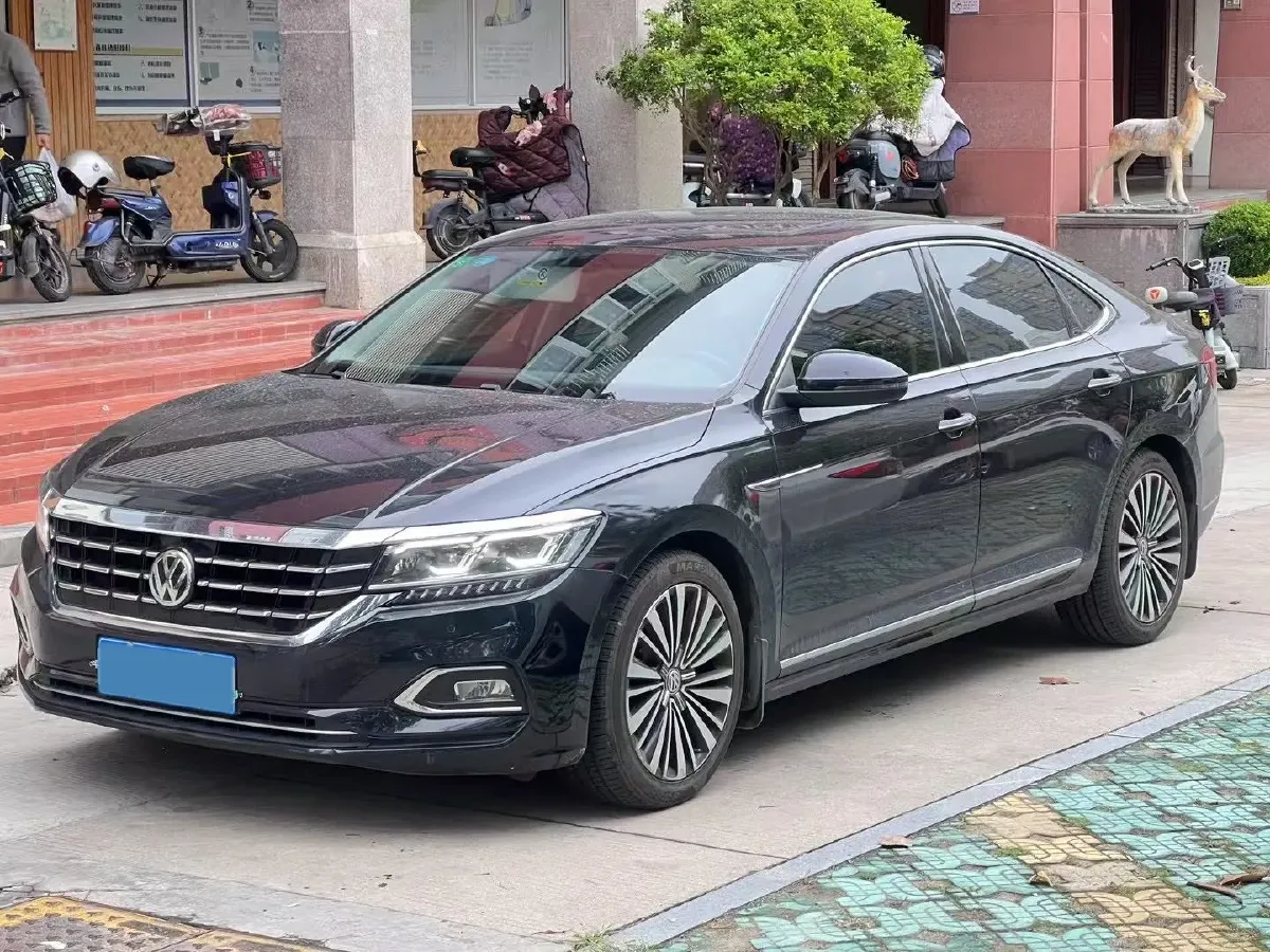 2019 Volvo V40 1.5T 152HP L4 6AT,autocango,china used car exporter,china ev exporter,chinese used car exporter,chinese used ev exporter