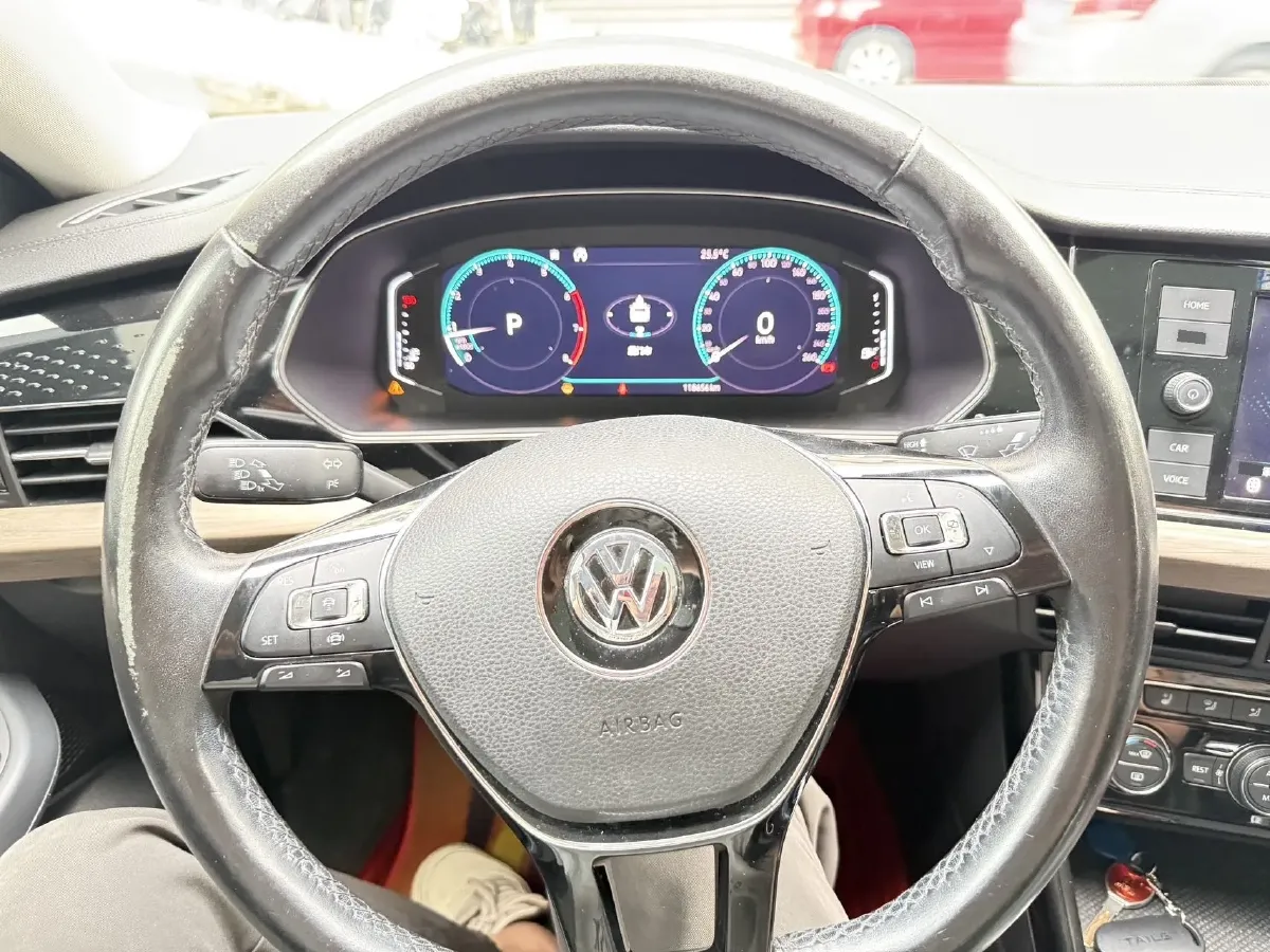 2019 Volvo V40 1.5T 152HP L4 6AT,autocango,china used car exporter,china ev exporter,chinese used car exporter,chinese used ev exporter