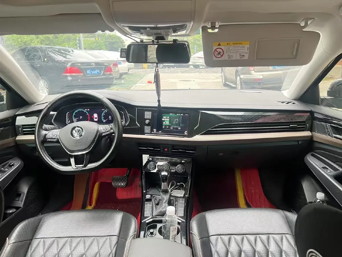 2019 Volvo V40 1.5T 152HP L4 6AT,autocango,china used car exporter,china ev exporter,chinese used car exporter,chinese used ev exporter