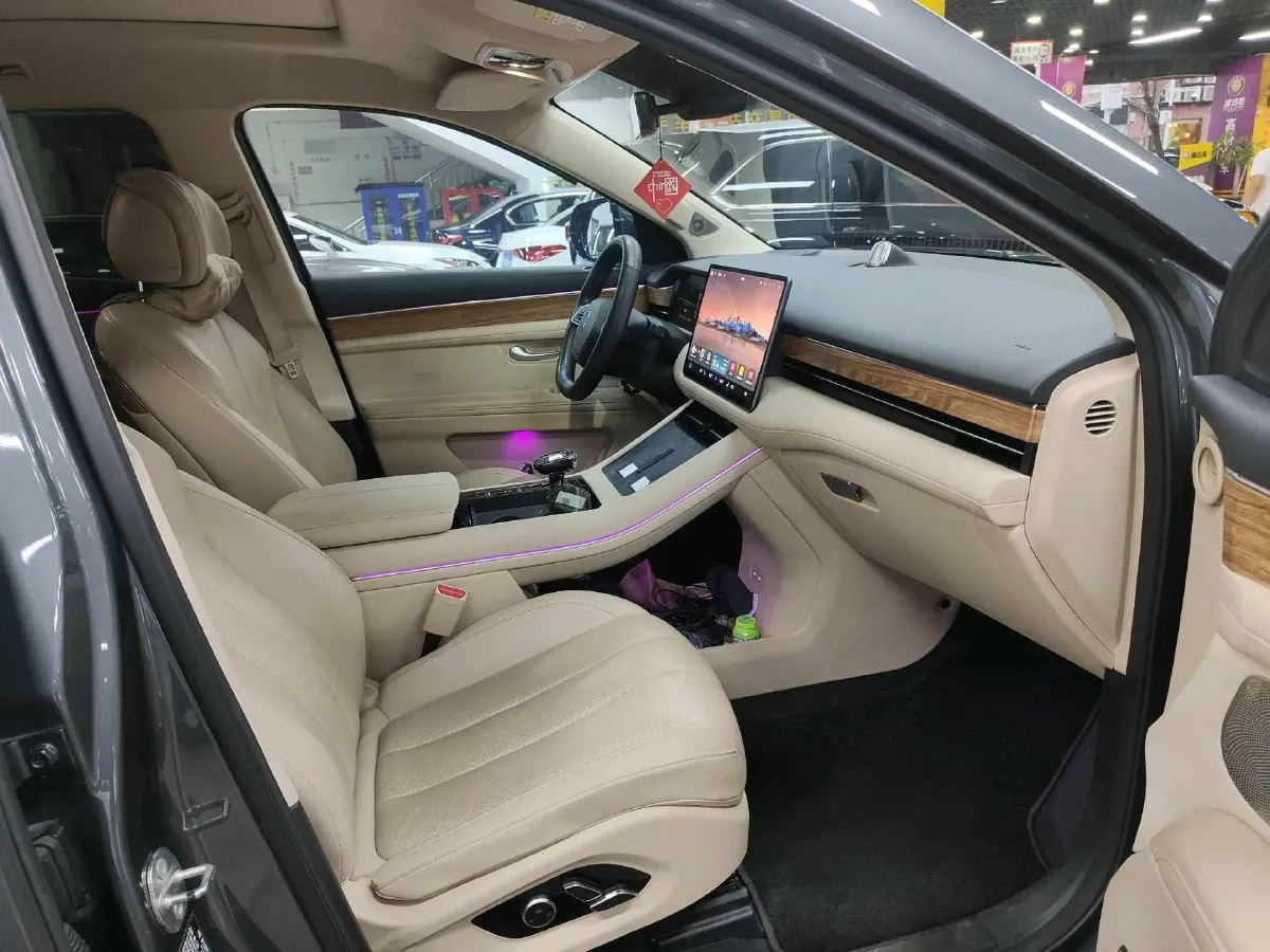 2022 Volvo S60 2.0T 197HP L4 8AT,autocango,china used car exporter,china ev exporter,chinese used car exporter,chinese used ev exporter