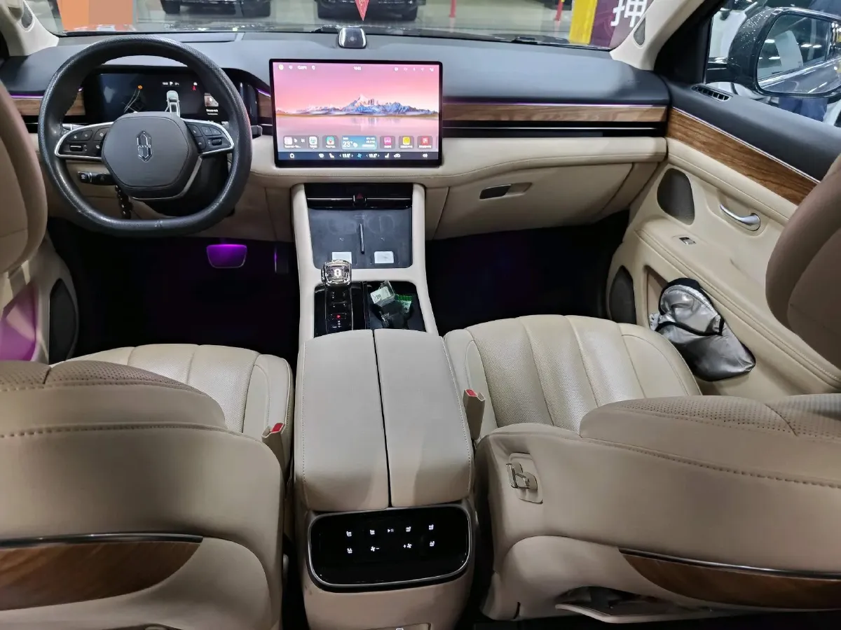 2022 Volvo S60 2.0T 197HP L4 8AT,autocango,china used car exporter,china ev exporter,chinese used car exporter,chinese used ev exporter