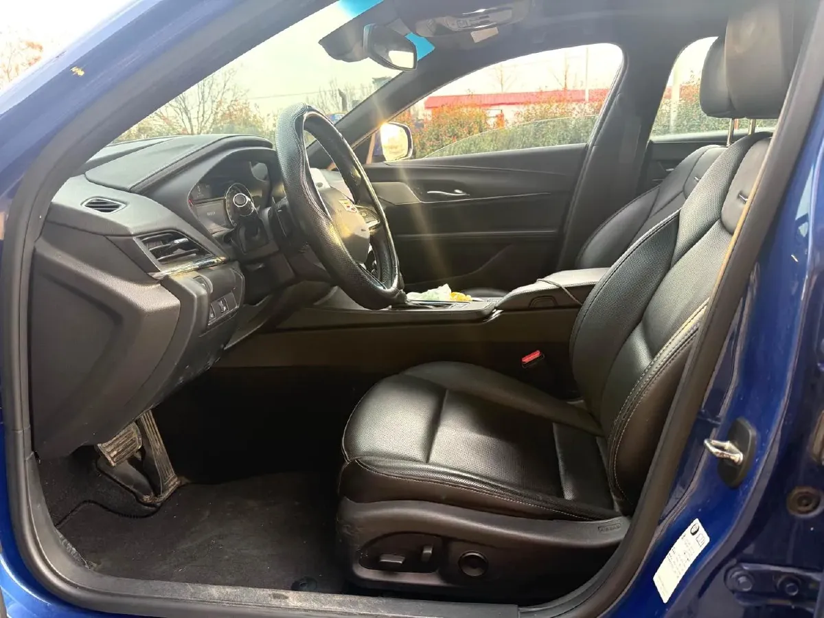 2022 Cadillac CT4 2.0T 237HP L4 8AT,autocango,china used car exporter,china ev exporter,chinese used car exporter,chinese used ev exporter