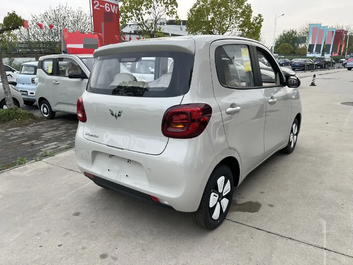 2025 WuLing HongGuang MINI EV BEV 16.2KWH,autocango,china used car exporter,china ev exporter,chinese used car exporter,chinese used ev exporter