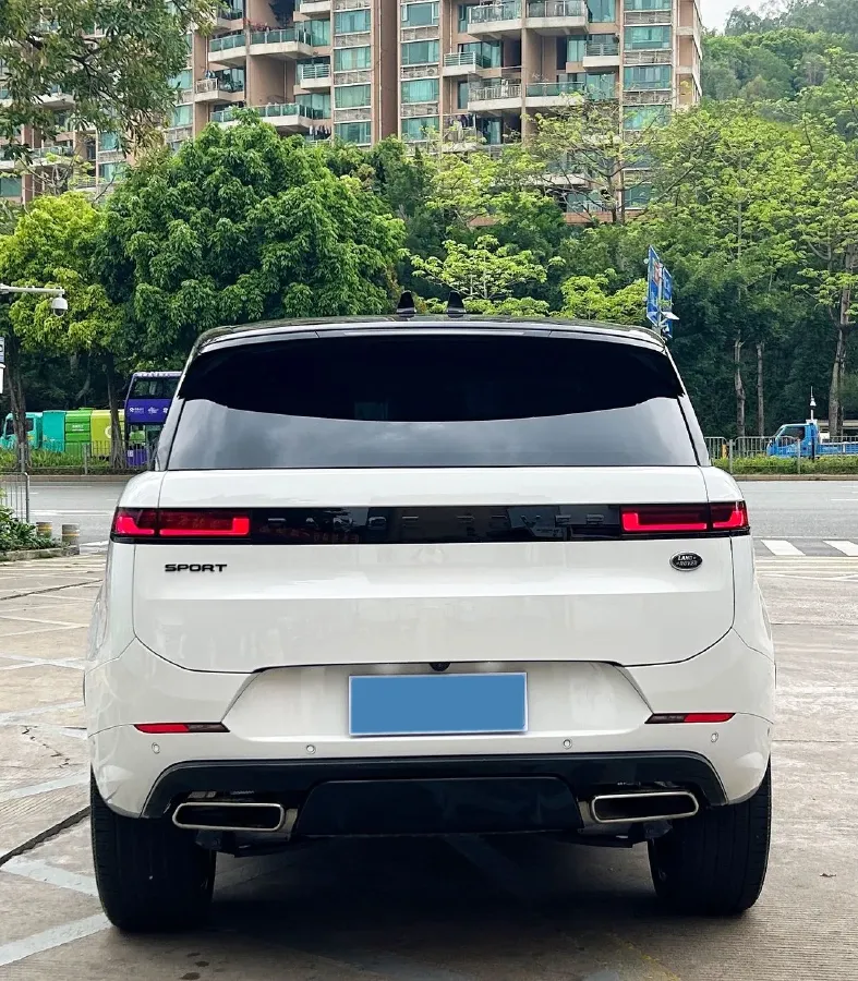 2025 Land Rover Range Rover Sport 3.0T 400HP L6 8AT,autocango,china used car exporter,china ev exporter,chinese used car exporter,chinese used ev exporter