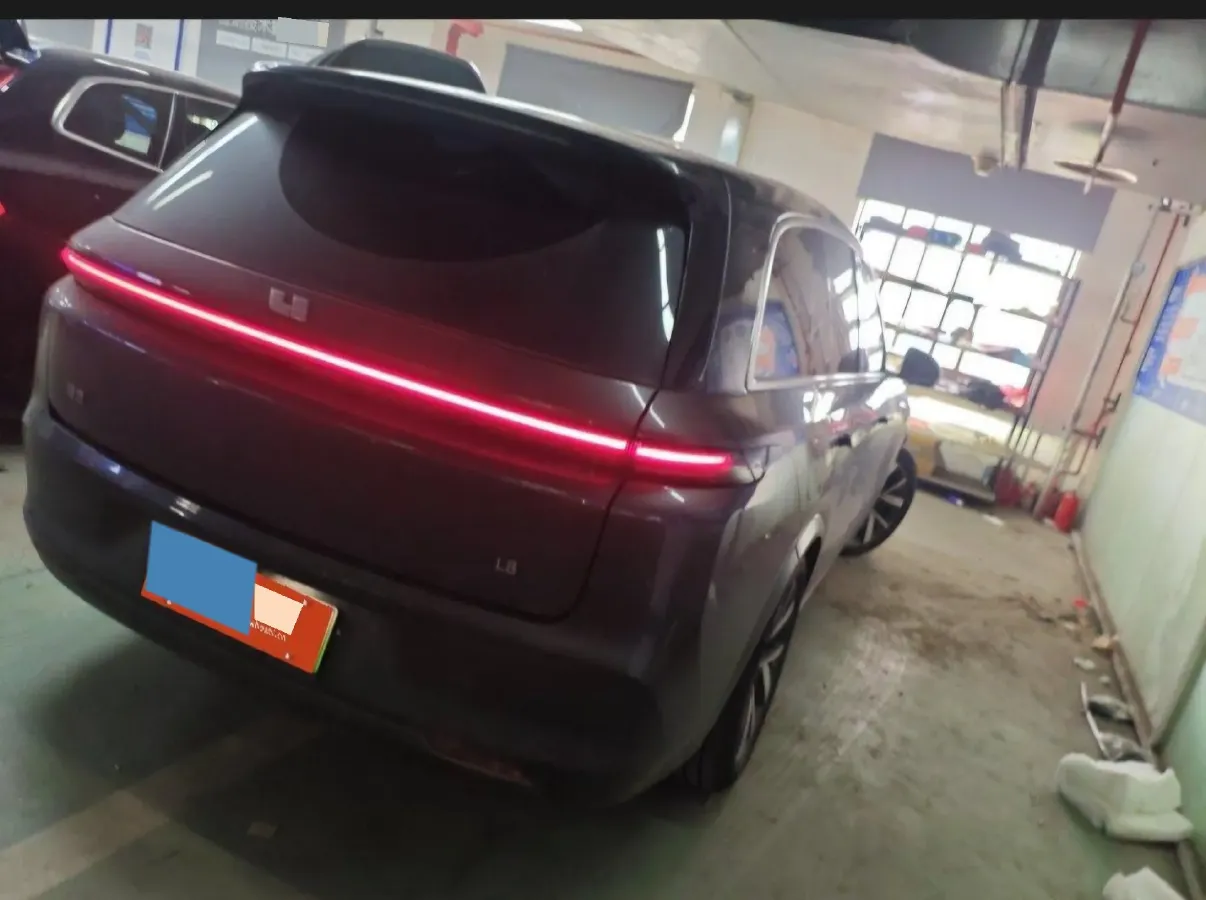 2023 Li L8 Range Extended 154HP REEV 40.9KWH,autocango,china used car exporter,china ev exporter,chinese used car exporter,chinese used ev exporter