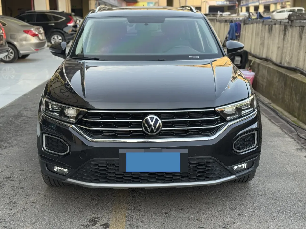 2021 Volkswagen T-Roc 1.4T 150HP L4 7DCT,autocango,china used car exporter,china ev exporter,chinese used car exporter,chinese used ev exporter