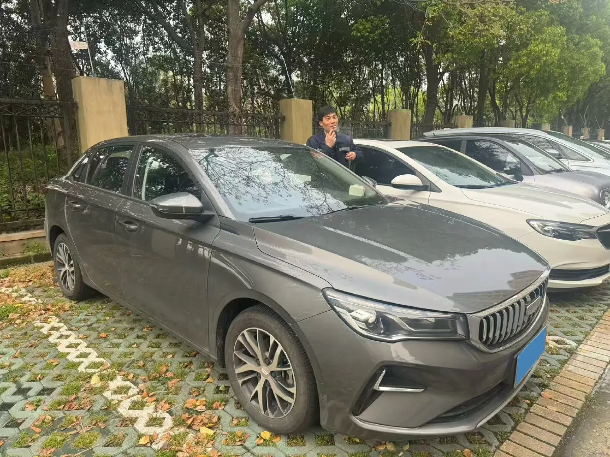 2025 Geely Emgrand 1.5L 127HP L4 5MT,autocango,china used car exporter,china ev exporter,chinese used car exporter,chinese used ev exporter