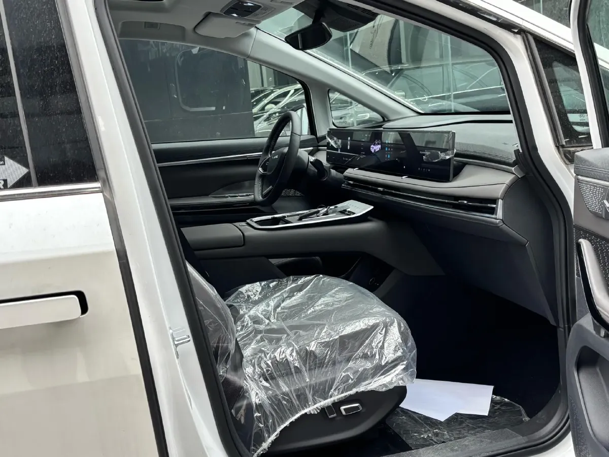 2024 MAXUS DaJia 7 BEV 90KWH,autocango,china used car exporter,china ev exporter,chinese used car exporter,chinese used ev exporter