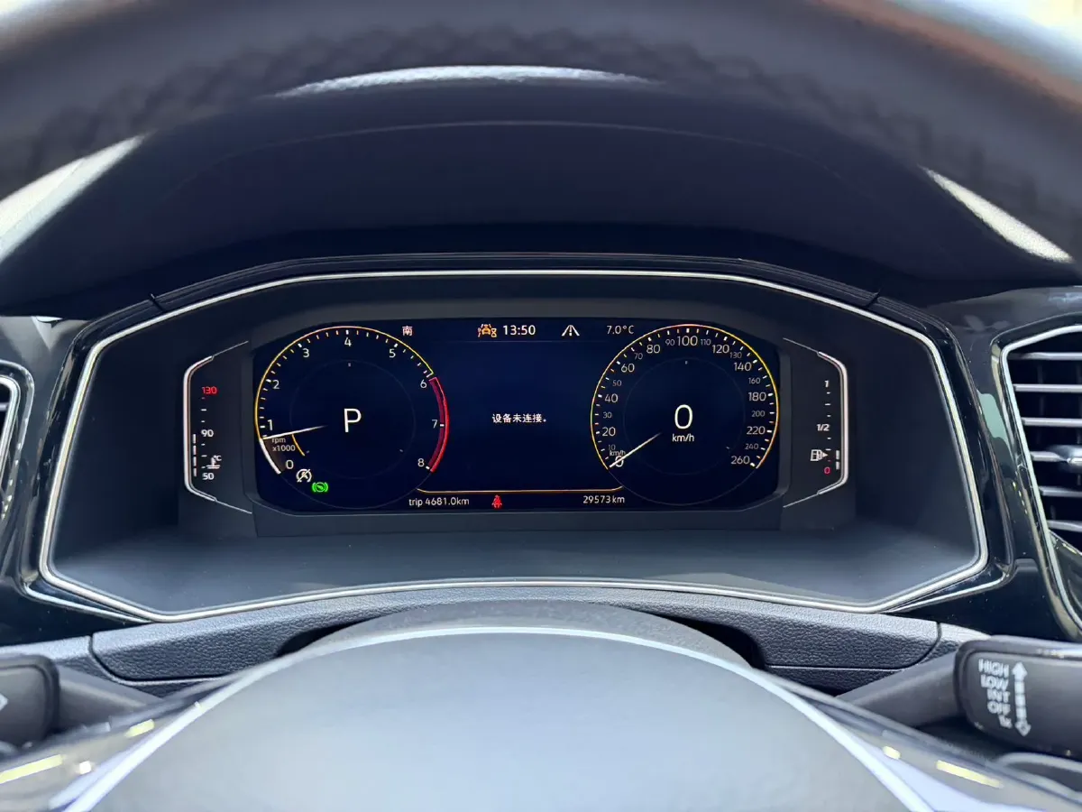 2022 Volkswagen T-Roc 1.4T 150HP L4 7DCT,autocango,china used car exporter,china ev exporter,chinese used car exporter,chinese used ev exporter