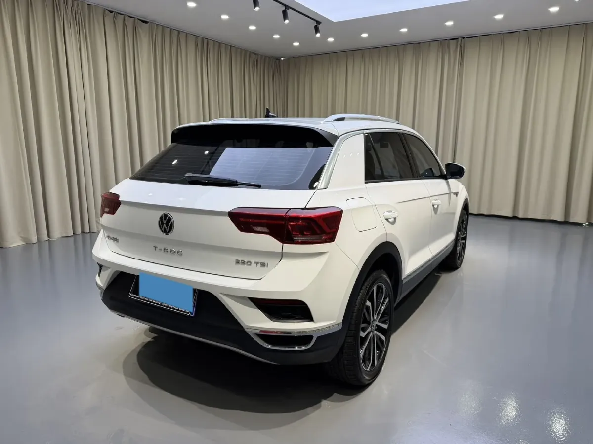 2022 Volkswagen T-Roc 1.4T 150HP L4 7DCT,autocango,china used car exporter,china ev exporter,chinese used car exporter,chinese used ev exporter