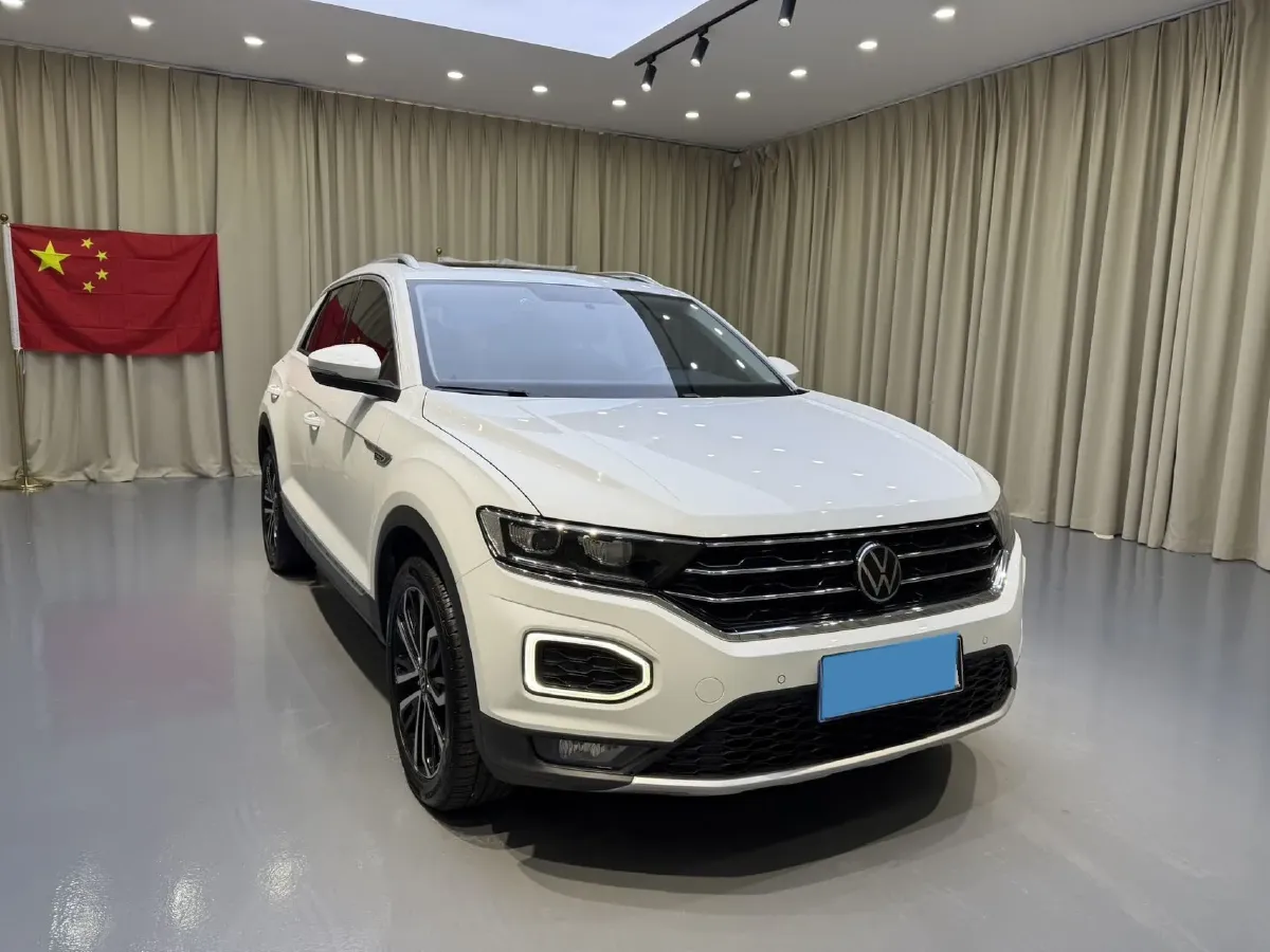 2022 Volkswagen T-Roc 1.4T 150HP L4 7DCT,autocango,china used car exporter,china ev exporter,chinese used car exporter,chinese used ev exporter