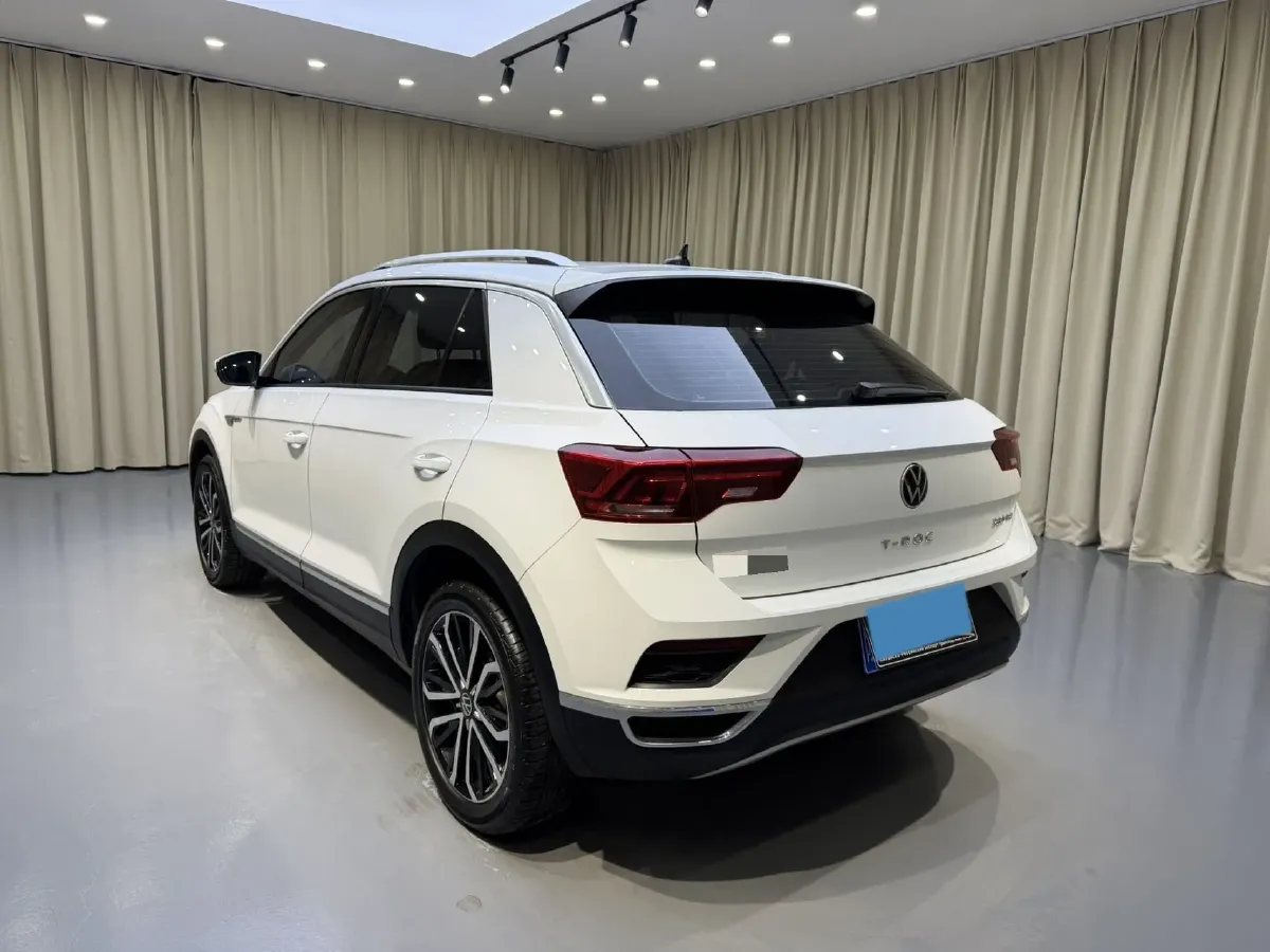 2022 Volkswagen T-Roc 1.4T 150HP L4 7DCT,autocango,china used car exporter,china ev exporter,chinese used car exporter,chinese used ev exporter