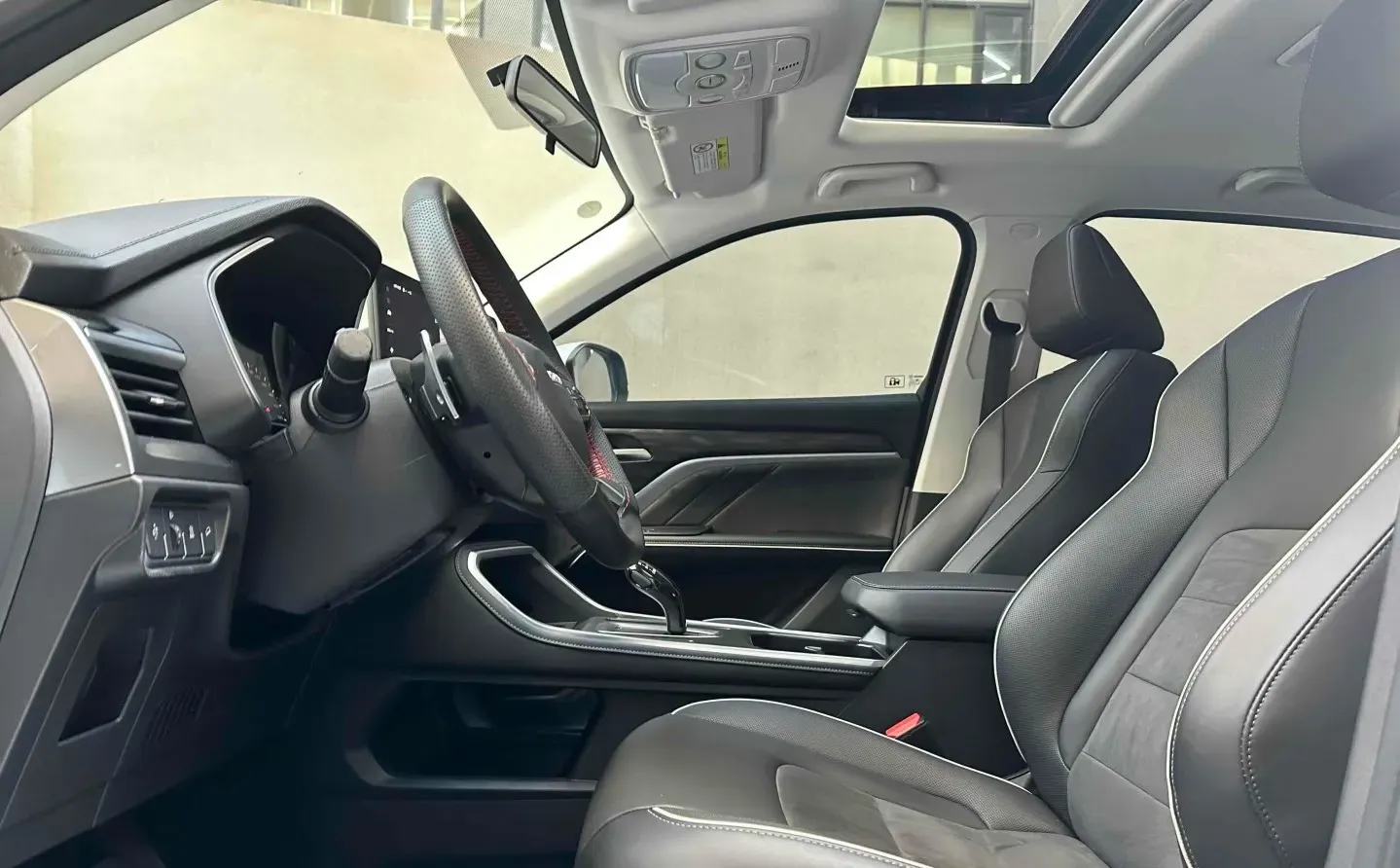 2023 Haval H6 1.5T 150HP L4 7DCT,autocango,china used car exporter,china ev exporter,chinese used car exporter,chinese used ev exporter