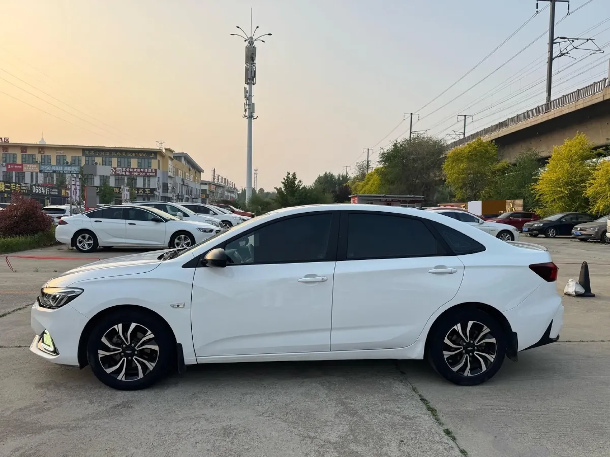 2020 Chevrolet Monza 1.3T 163HP L3 6AT,autocango,china used car exporter,china ev exporter,chinese used car exporter,chinese used ev exporter