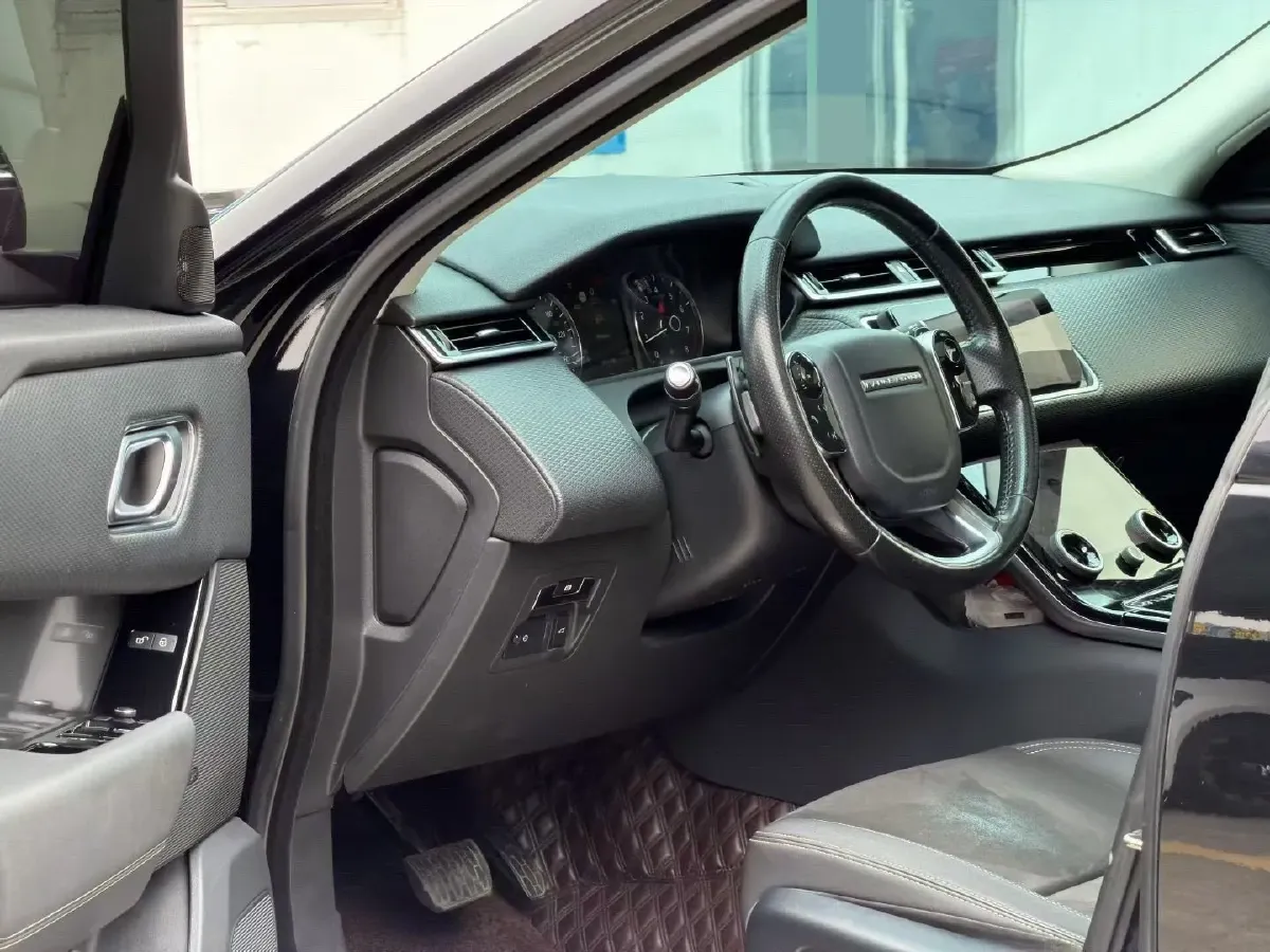 2019 Land Rover Range Rover Velar 2.0T 250HP L4 8AT,autocango,china used car exporter,china ev exporter,chinese used car exporter,chinese used ev exporter