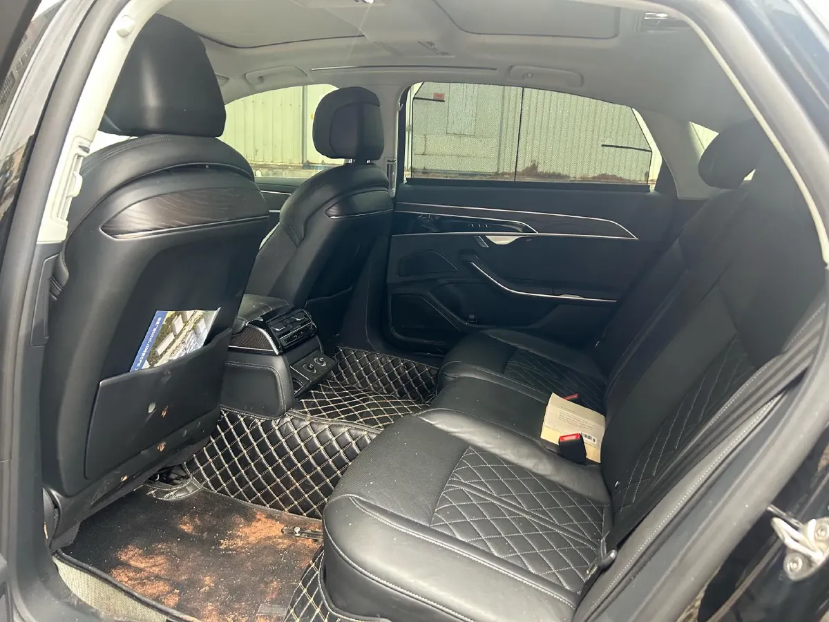 2024 Audi A8 3.0T 286HP V6 8AT,autocango,china used car exporter,china ev exporter,chinese used car exporter,chinese used ev exporter