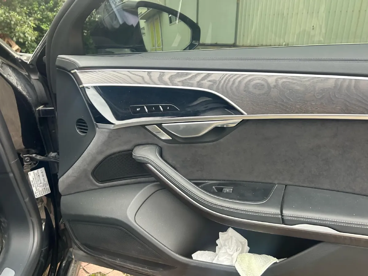 2024 Audi A8 3.0T 286HP V6 8AT,autocango,china used car exporter,china ev exporter,chinese used car exporter,chinese used ev exporter