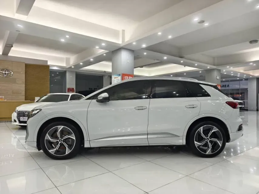 2024 Audi Q4 e-tron BEV 84.8KWH,autocango,china used car exporter,china ev exporter,chinese used car exporter,chinese used ev exporter