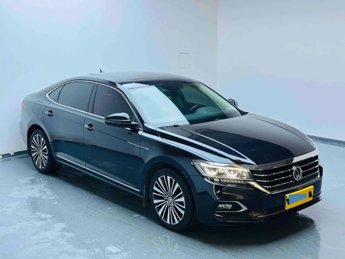 2019 Volvo V40 1.5T 152HP L4 6AT,autocango,china used car exporter,china ev exporter,chinese used car exporter,chinese used ev exporter