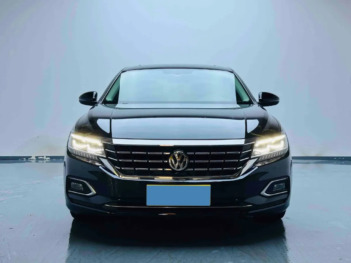 2019 Volvo V40 1.5T 152HP L4 6AT,autocango,china used car exporter,china ev exporter,chinese used car exporter,chinese used ev exporter