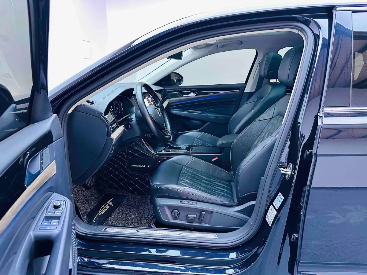 2019 Volvo V40 1.5T 152HP L4 6AT,autocango,china used car exporter,china ev exporter,chinese used car exporter,chinese used ev exporter