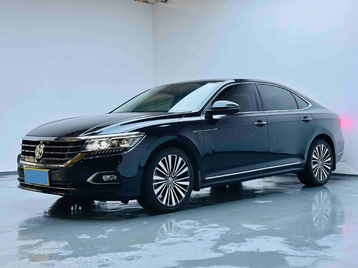 2019 Volvo V40 1.5T 152HP L4 6AT,autocango,china used car exporter,china ev exporter,chinese used car exporter,chinese used ev exporter