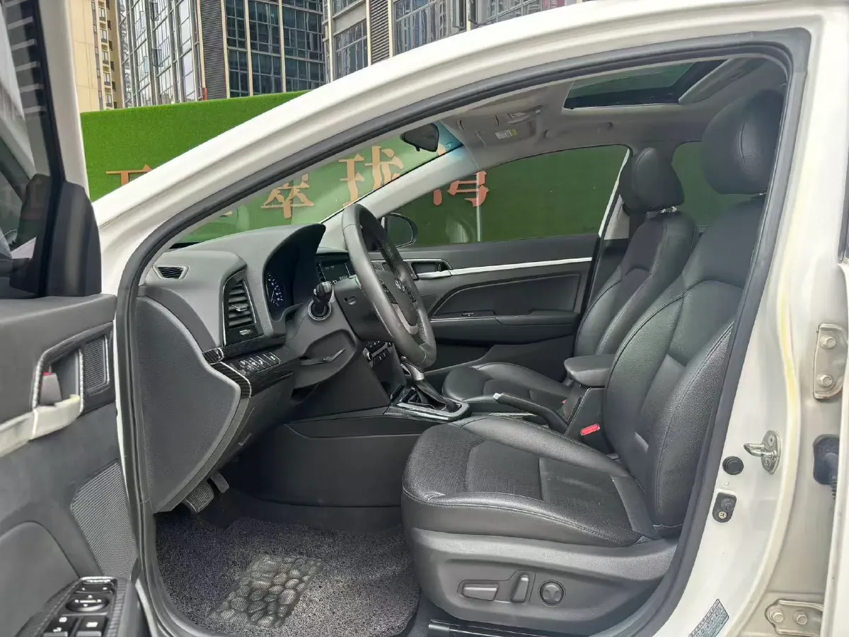 2016 Hyundai Elantra 1.6L 130HP L4 6AT,autocango,china used car exporter,china ev exporter,chinese used car exporter,chinese used ev exporter