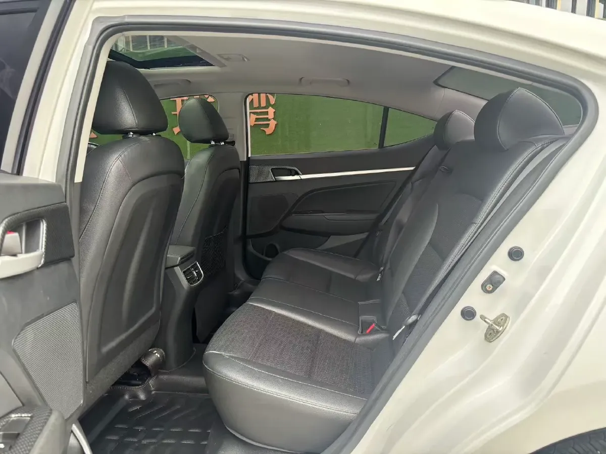 2016 Hyundai Elantra 1.6L 130HP L4 6AT,autocango,china used car exporter,china ev exporter,chinese used car exporter,chinese used ev exporter