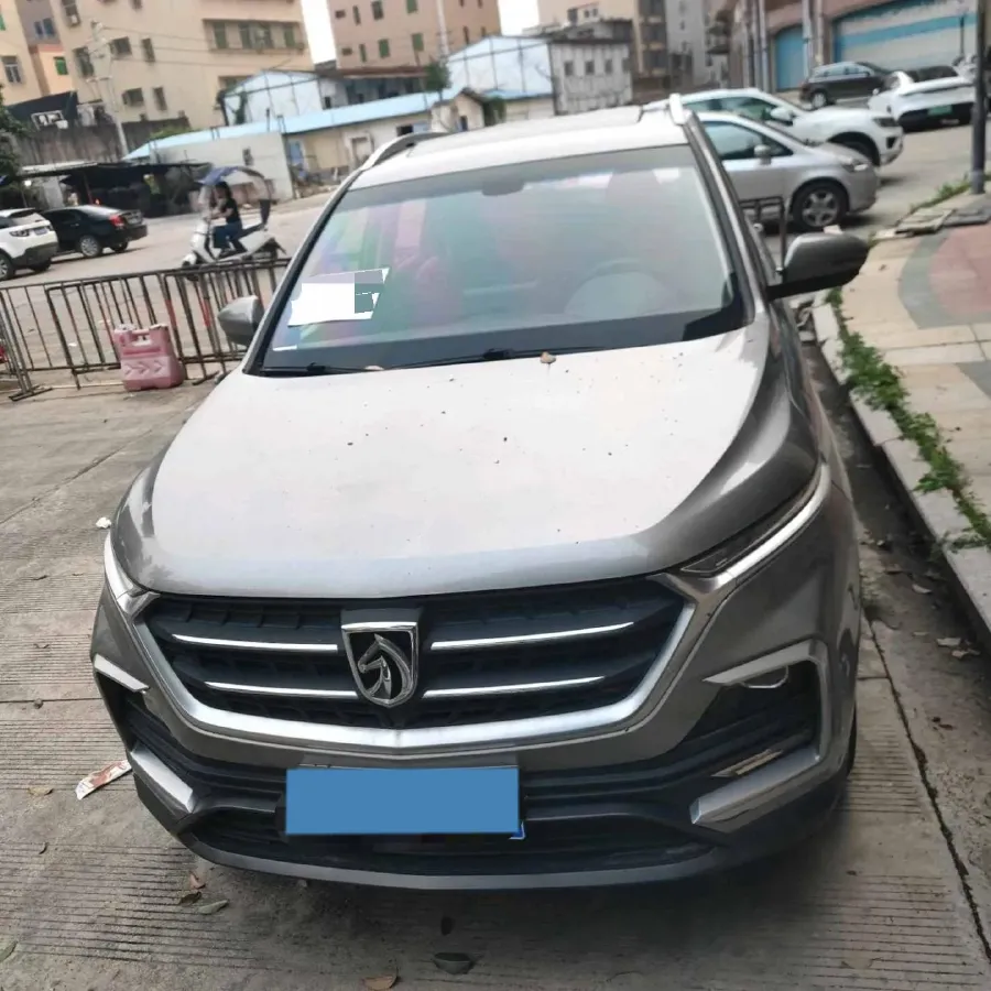 2018 BaoJun 530 1.5T 150HP L4 6MT,autocango,china used car exporter,china ev exporter,chinese used car exporter,chinese used ev exporter