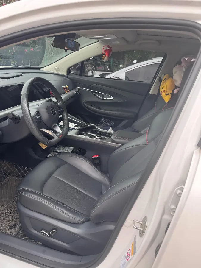 2020 ChangAn UNI-T 1.5T 180HP L4 7DCT,autocango,china used car exporter,china ev exporter,chinese used car exporter,chinese used ev exporter