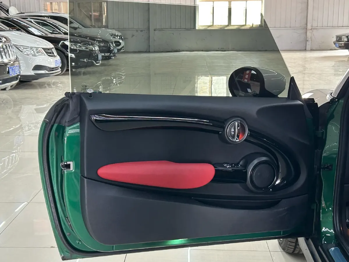 2021 MINI MINI 1.5T 136HP L3 7DCT,autocango,china used car exporter,china ev exporter,chinese used car exporter,chinese used ev exporter