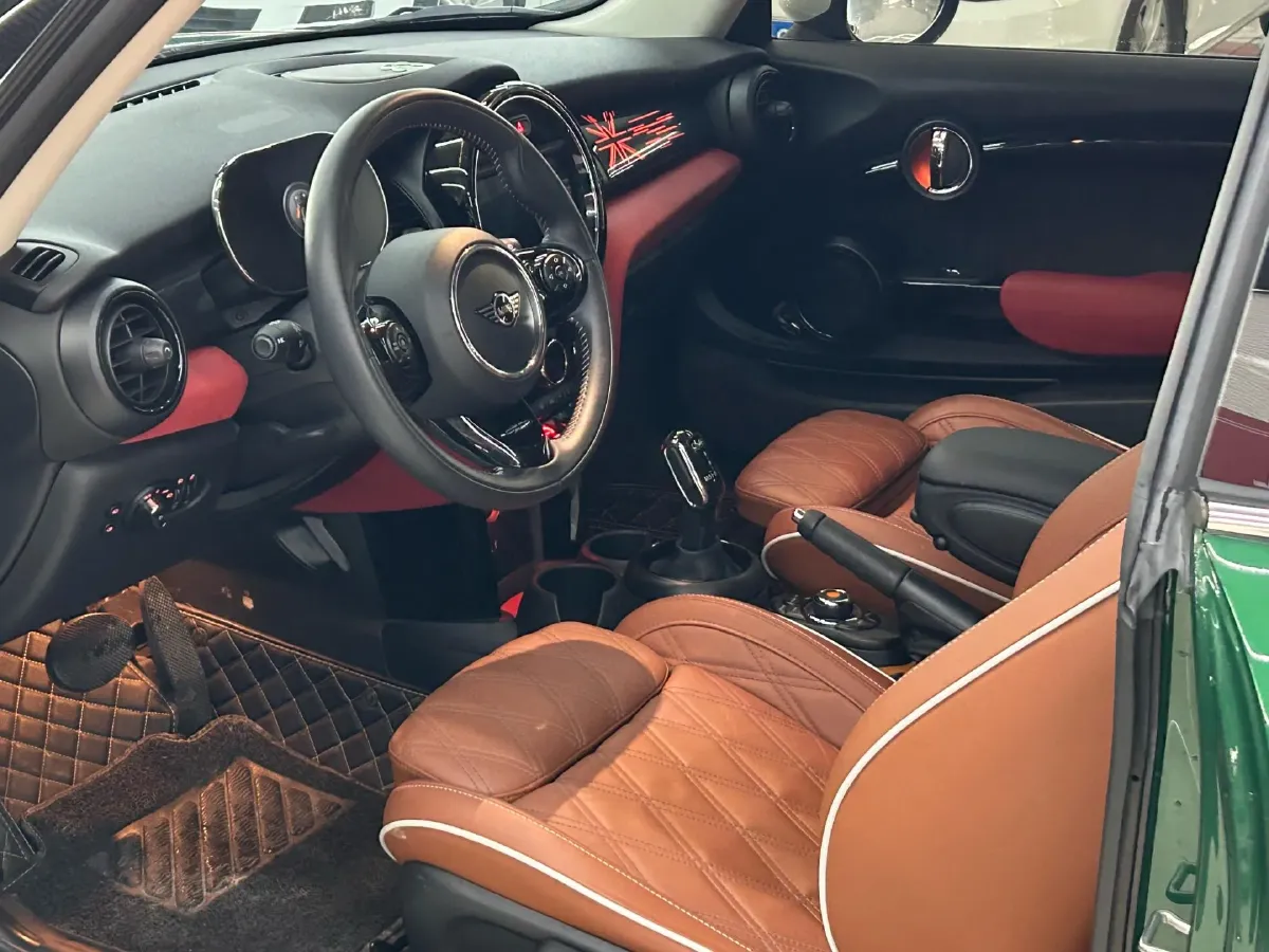 2021 MINI MINI 1.5T 136HP L3 7DCT,autocango,china used car exporter,china ev exporter,chinese used car exporter,chinese used ev exporter