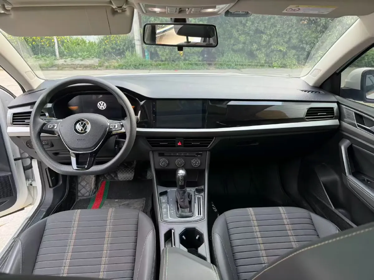 2022 Volkswagen Sagitar 1.2T 116HP L4 7DCT,autocango,china used car exporter,china ev exporter,chinese used car exporter,chinese used ev exporter
