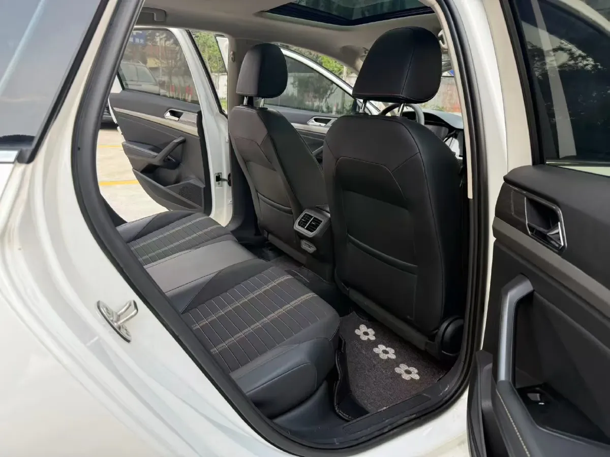 2022 Volkswagen Sagitar 1.2T 116HP L4 7DCT,autocango,china used car exporter,china ev exporter,chinese used car exporter,chinese used ev exporter