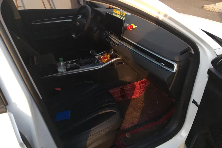 2026 Geely Emgrand 1.5L 120HP L4 CVT,autocango,china used car exporter,china ev exporter,chinese used car exporter,chinese used ev exporter