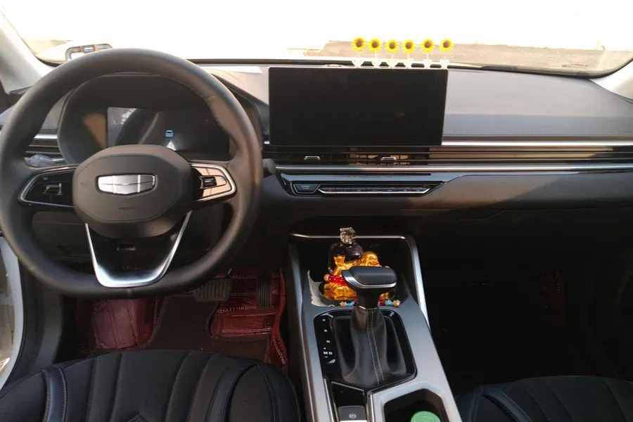 2026 Geely Emgrand 1.5L 120HP L4 CVT,autocango,china used car exporter,china ev exporter,chinese used car exporter,chinese used ev exporter