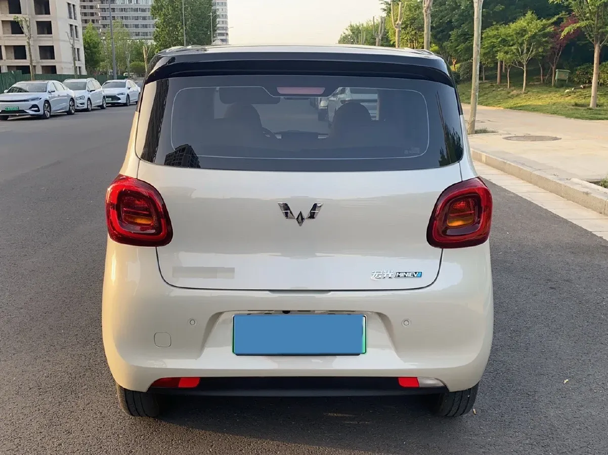 2025 WuLing HongGuang MINI EV BEV 16.2KWH,autocango,china used car exporter,china ev exporter,chinese used car exporter,chinese used ev exporter