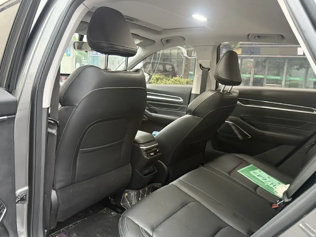 2022 Geely Emgrand 1.5L 114HP L4 CVT,autocango,china used car exporter,china ev exporter,chinese used car exporter,chinese used ev exporter