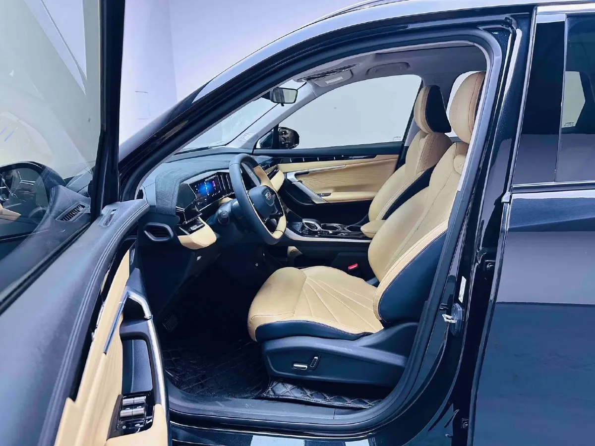 2023 Geely StarRay 1.5T 181HP L4 7DCT,autocango,china used car exporter,china ev exporter,chinese used car exporter,chinese used ev exporter