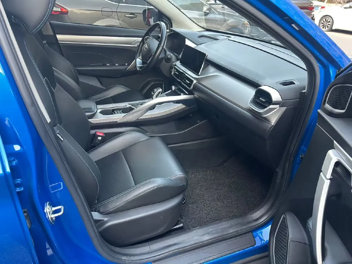 2020 Geely ICON 1.5T 177HP L3 7DCT,autocango,china used car exporter,china ev exporter,chinese used car exporter,chinese used ev exporter