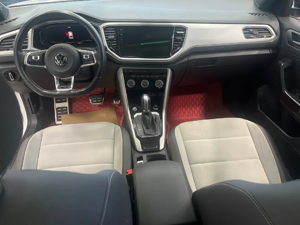 2022 Volkswagen T-Roc 1.4T 150HP L4 7DCT,autocango,china used car exporter,china ev exporter,chinese used car exporter,chinese used ev exporter