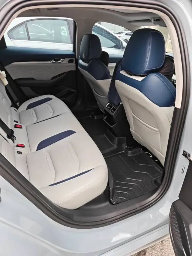 2023 Geely Preface 2.0T 190HP L4 7DCT,autocango,china used car exporter,china ev exporter,chinese used car exporter,chinese used ev exporter