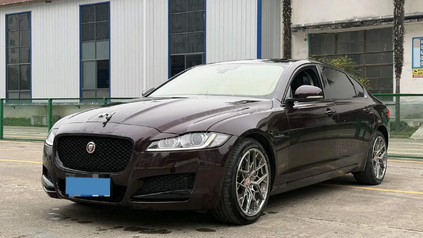 2020 Jaguar XFL 2.0T 200HP L4 8AT,autocango,china used car exporter,china ev exporter,chinese used car exporter,chinese used ev exporter