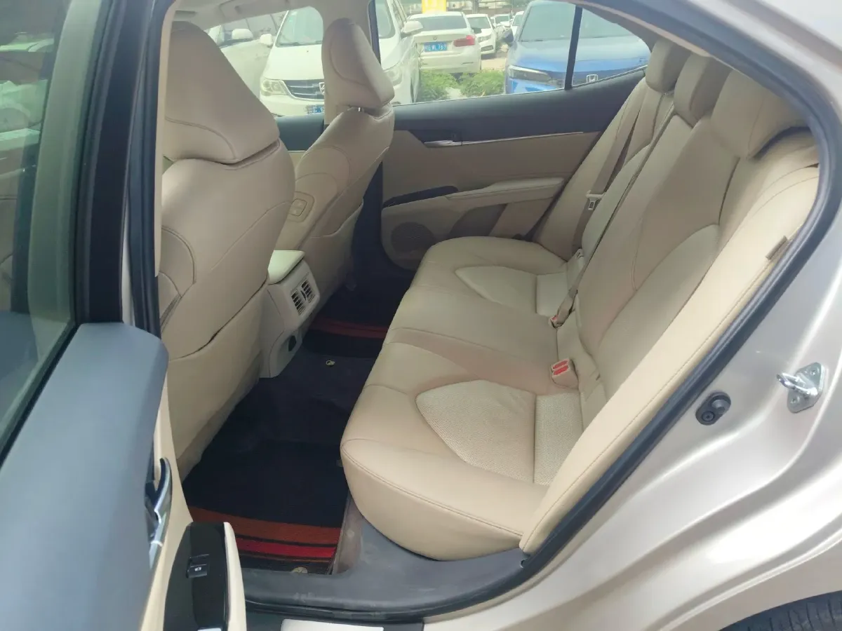 2019 Toyota Camry 2.0L 178HP L4 CVT,autocango,china used car exporter,china ev exporter,chinese used car exporter,chinese used ev exporter