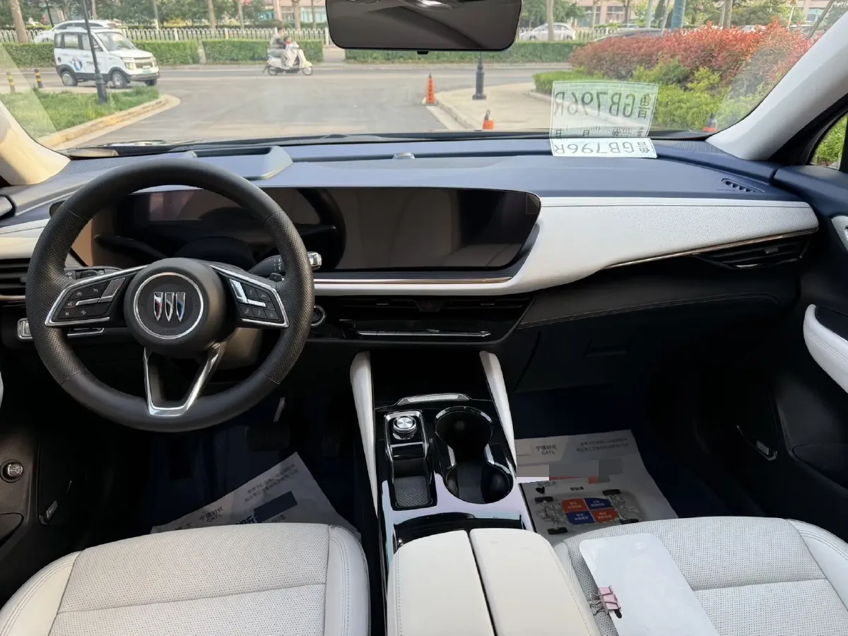 2024 Buick EnvisionPlus 2.0T 237HP L4 9AT,autocango,china used car exporter,china ev exporter,chinese used car exporter,chinese used ev exporter