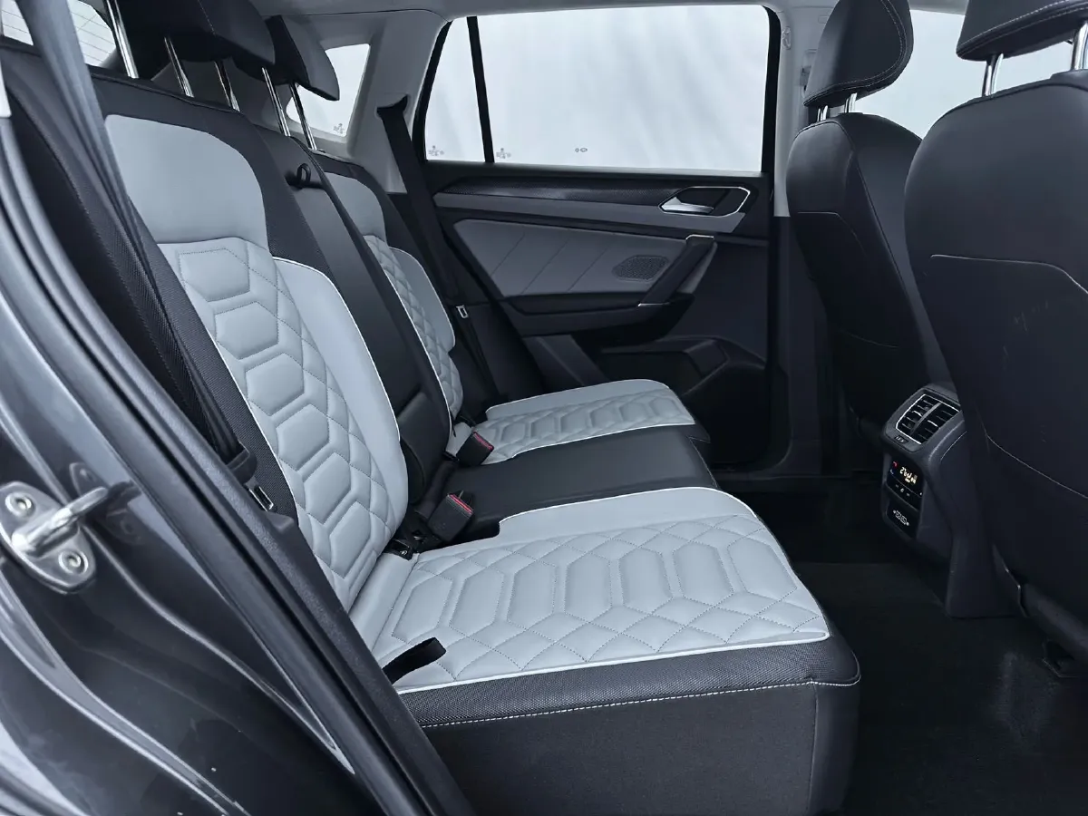 2023 Volkswagen Tayron 1.4T 150HP L4 7DCT,autocango,china used car exporter,china ev exporter,chinese used car exporter,chinese used ev exporter