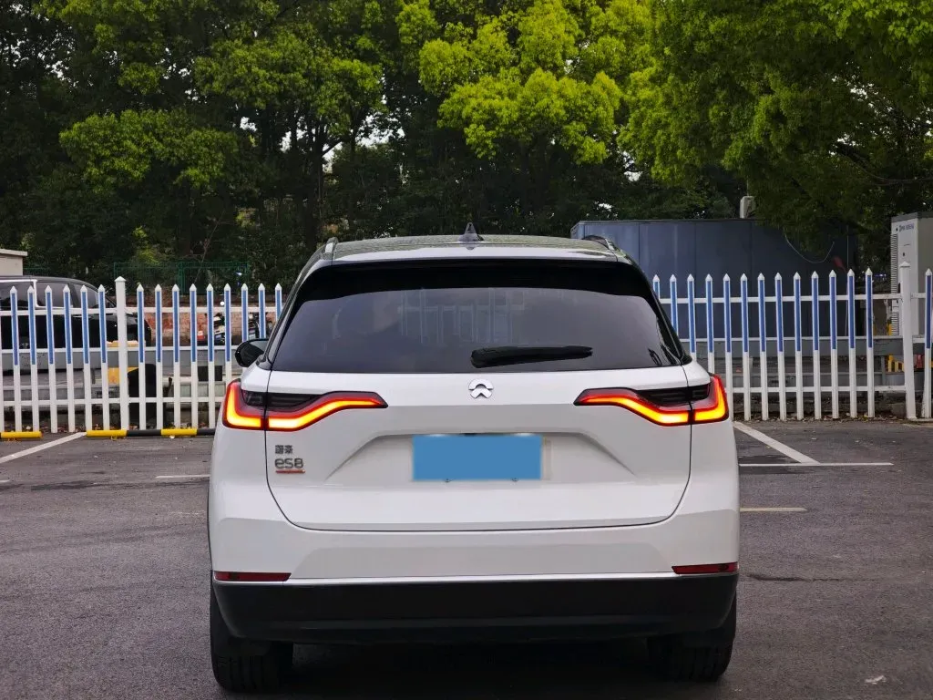 2022 NIO ES8 BEV 100KWH,autocango,china used car exporter,china ev exporter,chinese used car exporter,chinese used ev exporter