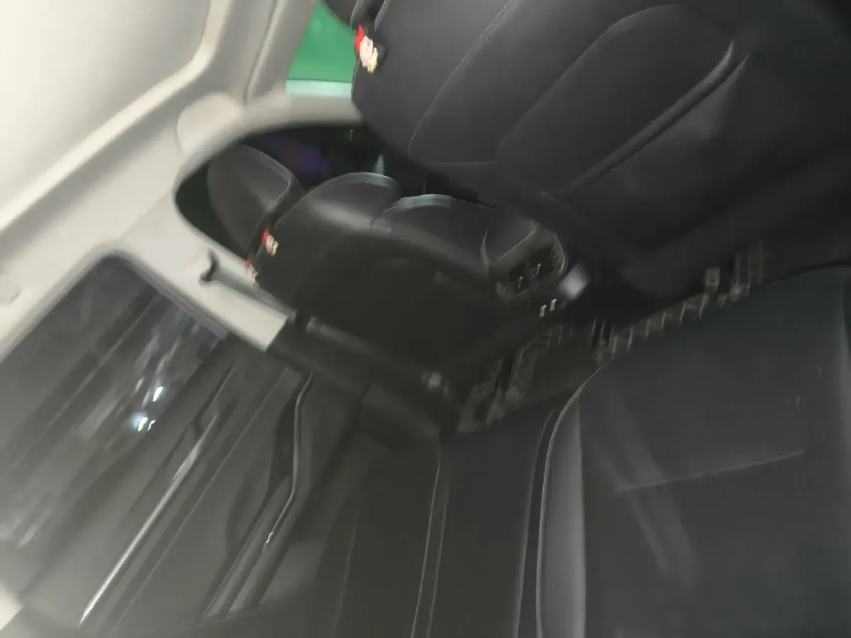 2021 Haval H6 1.5T 169HP L4 7DCT,autocango,china used car exporter,china ev exporter,chinese used car exporter,chinese used ev exporter