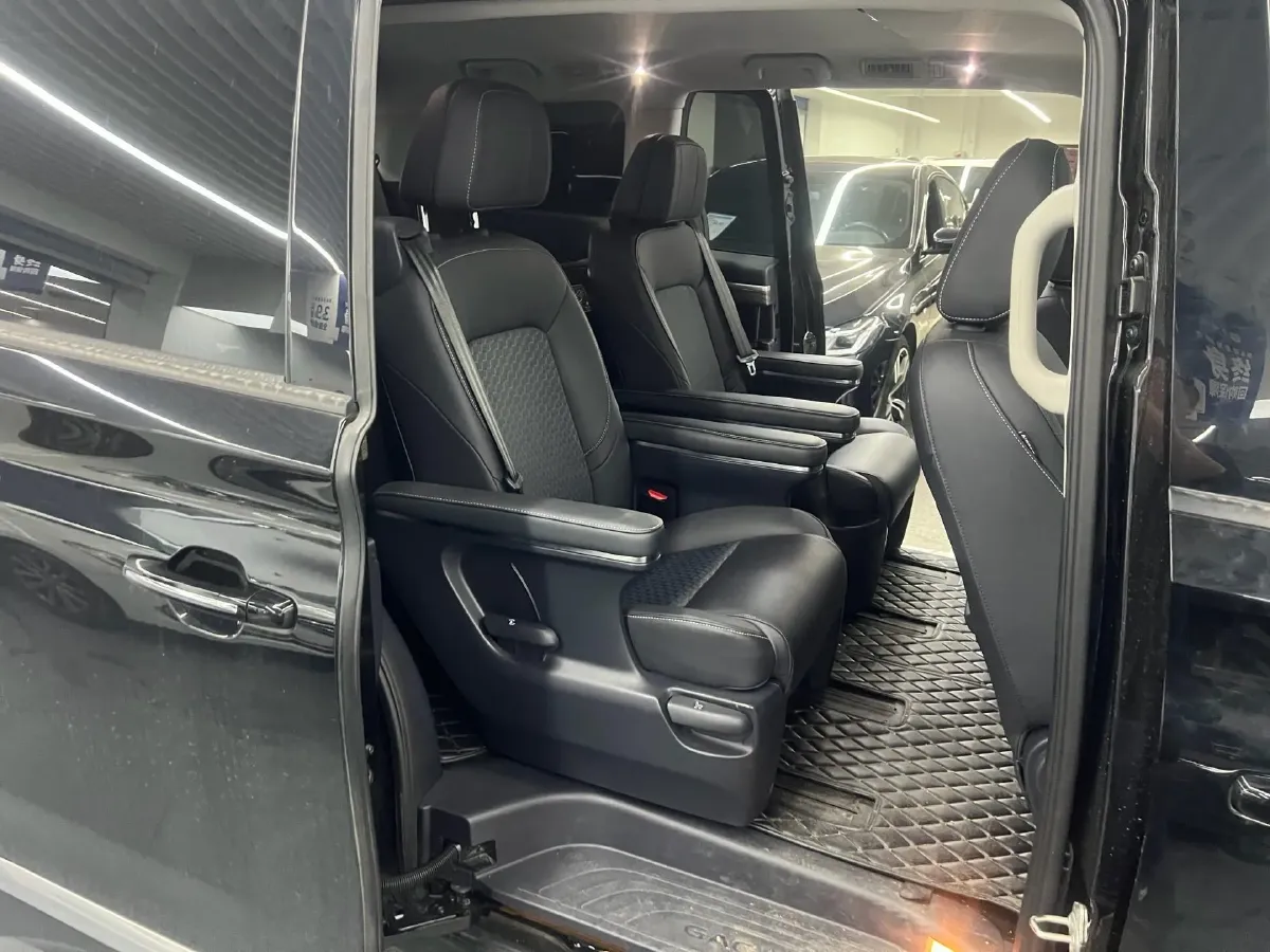 2023 GAC Trumpchi M8 2.0T 252HP L4 8AT,autocango,china used car exporter,china ev exporter,chinese used car exporter,chinese used ev exporter